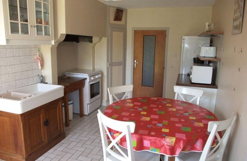 Fougerolles Cottage | Typical quiet house with fireplace and garage