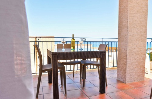 Alcamo Marina Apartment | TYPICAL APARTMENT 200 METERS FROM THE SEA WIFI CAR RENTAL