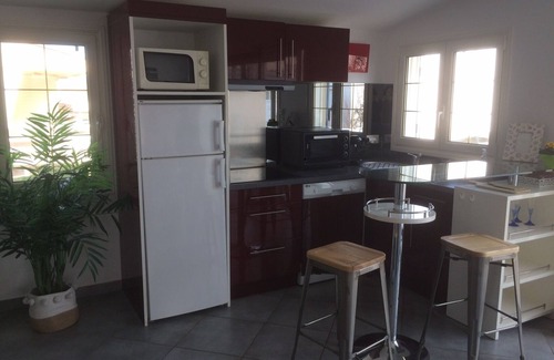 Gruissan Plage Ski Chalet | Typical chalet Gruissan plage, 8 pers, 100 m from the beach