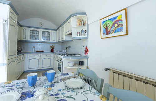 Cipressa Apartment | Typical Ligurian house with garden and sea view terrace
