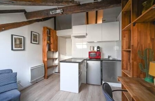 Bonne-Nouvelle Apartment | typically Parisian apartment