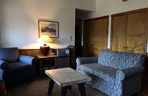 Huntsville Cabin | Tyson Lodge in the heart of the Ozark Wilderness