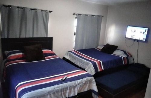 Monterrey Municipality Apartment | U 2tvs/LAVADORA/PATIO/10 CAMAS DOBLES/WIFI/3CLIMAS Garza Sada