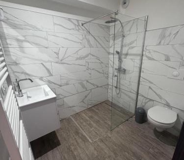 Aleria Apartment | U TERZU - Appart neuf spacieux