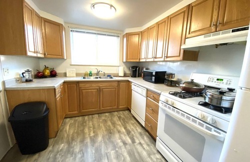 Athmar Park Apartment | Uber Charming 1bd/1bth on the Park in Delightful Denver!