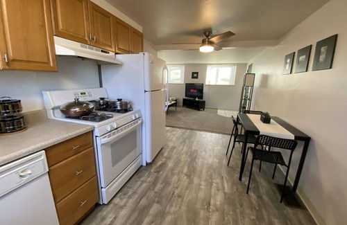 Athmar Park Apartment | Uber Charming 1bd/1bth on the Park in Delightful Denver!
