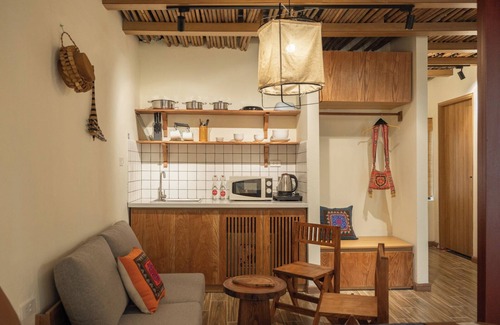 Old Quarter Apartment | UC Apartment-Studio w Green City View