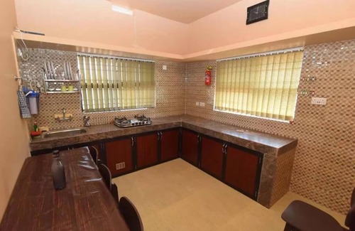 Udupi Villa | UDUPI HOMESTAY (Dendoorkatte/7kms from city) private 3Br fully furnished villa