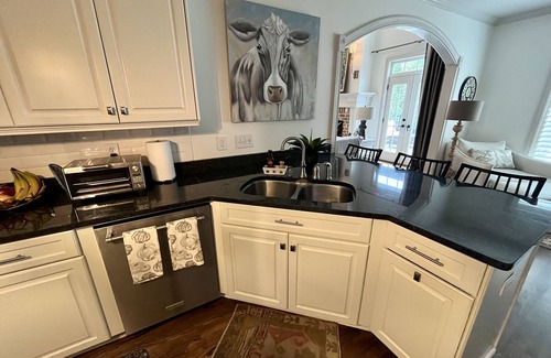 Athens House | UGA Game and Graduation Weekend Home