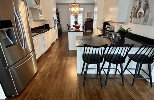 Athens House | UGA Game and Graduation Weekend Home
