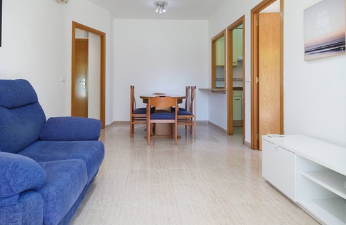 Salou City Centre Apartment | UHC LARIMAR SUPERIOR – Central Location with Parking Option