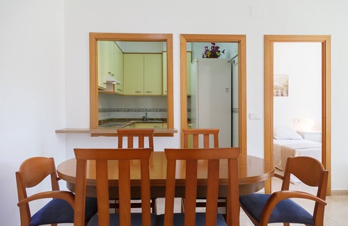 Salou City Centre Apartment | UHC LARIMAR SUPERIOR – Central Location with Parking Option