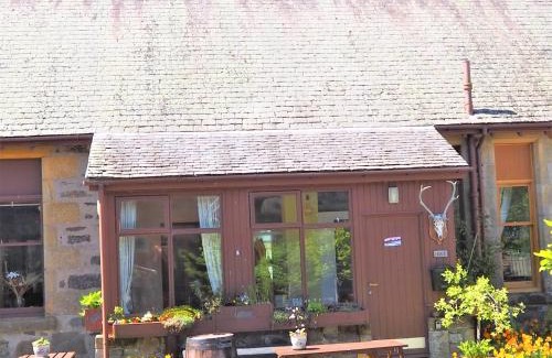 Kingussie House | Uist Cottage