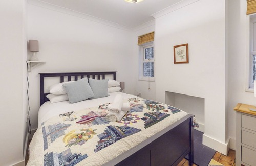 Crofton Park Apartment | UK.LO.RAV - Stunning one bedroom apartment in Honor Oak