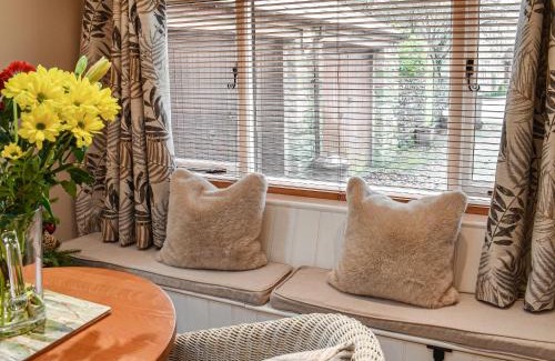Whittington House | Uk45886 - The Studio At Cross House