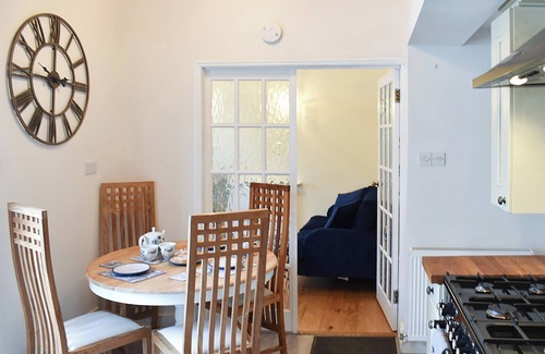 Littlehampton Cottage | UKC4174 The Cottage by the Sea