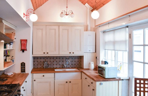 Littlehampton Cottage | UKC4174 The Cottage by the Sea