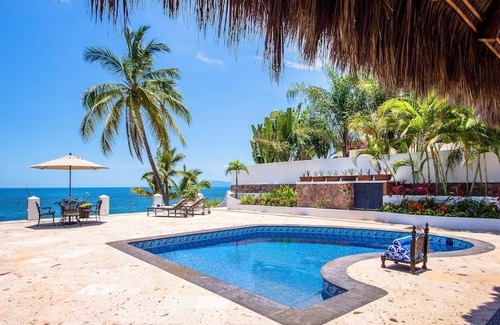 Conchas Chinas Villa | Ultimate Beach Retreat