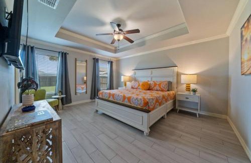 Flour Bluff House | Ultimate Comfort & Relaxation- Palm Family Oasis