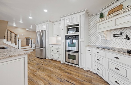 Berryville House | Ultimate Family Riverfront Retreat: 5-Bedroom Retreat -sleeps 15