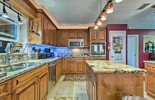 Citrus Springs House | Ultimate Fisher's Retreat on Lake Rousseau!
