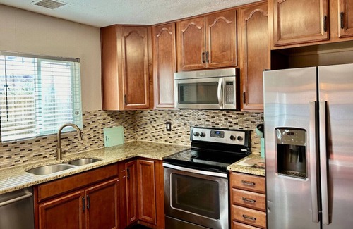 Jewell Heights - Hoffman Heights House | Ultimate Furnished Rental-Centrally Located