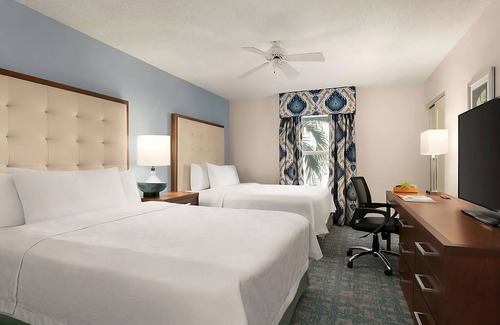 Villas Hotel | Ultimate Getaway! 4 Great Units, Outdoor Pool, Minutes to Lakes Regional Park!
