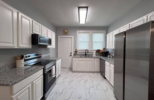 Columbia House | Ultimate Kid-Friendly Stay!