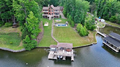 Mineral House | Ultimate Lka Retreat Boatdock Heated Pool Hottub