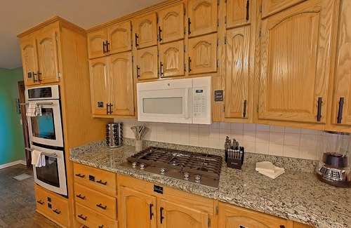 Sevierville Villa | Ultimate Pigeon Forge Getaway 7-Bedroom Retreat Sleeps 20 in the Heart of It All