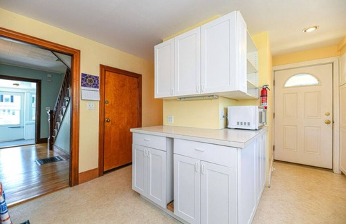 Scarborough House | Ultimate Pine Point Beach Family Compound-4 Units, 8 Bedrooms, Yard