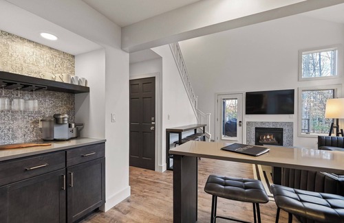 Boyne Falls Condo | Ultimate Ski in, Ski Out Upper Level Condo #762 | Gas Fireplace | Remodeled