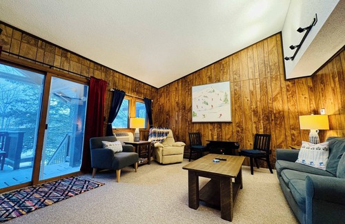 Bessemer Villa | Ultimate Summer Get Away I Alpen Villas at Powderhorn Mountain