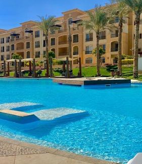 Cairo Apartment | Ultra Luxury 3BR with Pools ,Sports ,Dining in Gated compound, Close to all sites