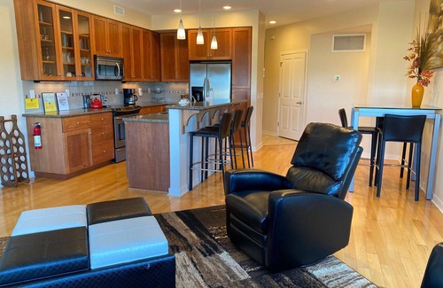 Yachats Condo | Ultra Modern Condo located in the Heart of Yachats! Walk to everything!