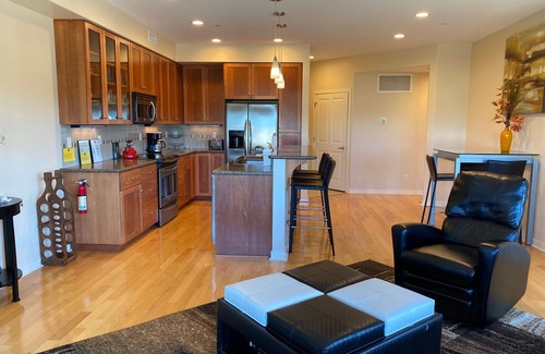 Yachats Condo | Ultra Modern Condo located in the Heart of Yachats! Walk to everything!