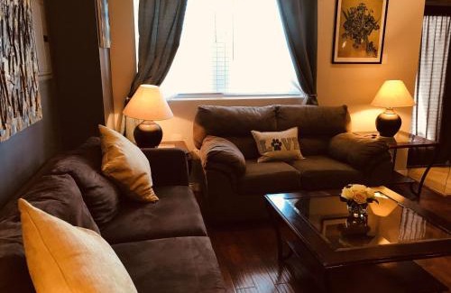 Union City Apartment | Ultra Spacious Penthouse - Apt 2 - 3 Combo -15 Mins from NYC