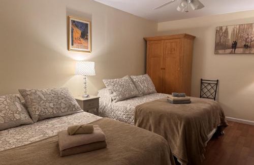 Union City Apartment | Ultra Spacious Penthouse - Apt 2 - 3 Combo -15 Mins from NYC