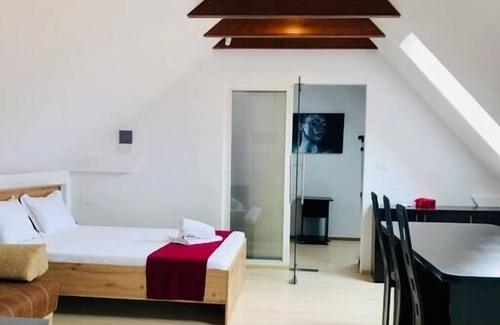 Old City Apartment | Ultracentral Ap Union Square U41