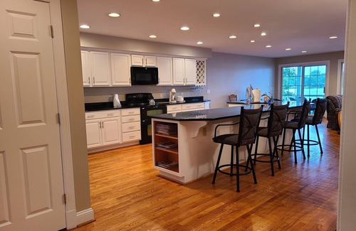 Severna Park House | Ultraclean Family Waterfront Home Annapolis Area - 199+ Top Reviews!