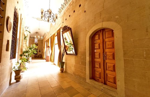 Artuklu Hotel | ULUBEY KONAĞI