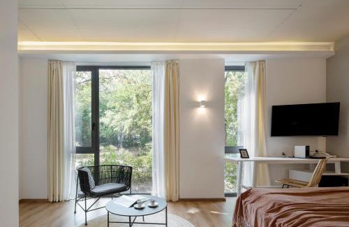 Golden Sands Hotel | Umani Hotel - Free Beach - Free Parking