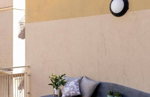 Picanello-Ognina-Barriera-Canalicchio House | Umberto Home 303