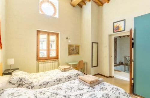 Umbertide Villa | Umbrian living, 16 guests suitable families/fiends. Two pools! multiple kitchens
