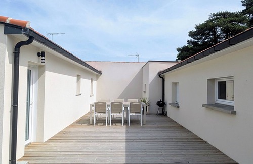 Saint-Brevin-les-Pins House | Umi ni chikai san burevu~an no igokochinoyoi-ka