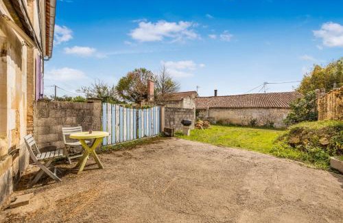 Saint-Ciers-sur-Gironde House | Un Petit Toit À La Campagne Vacance