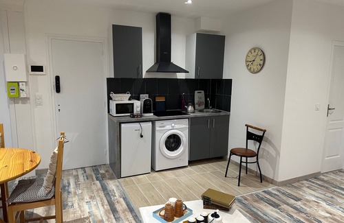 Dieppe Apartment | Un Très Beau Studio 32m2 au 2em