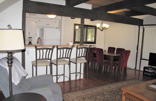 Big Bear Lake House | Unbeatable Location – Closest lodging to Snow Summit Ski Resort