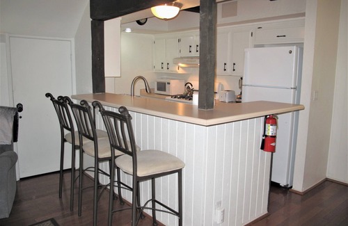 Big Bear Lake House | Unbeatable Location – Closest lodging to Snow Summit Ski Resort