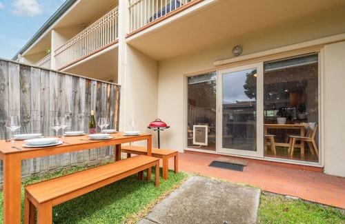 Brunswick House | Unbeatable Location: Ideal for groups & families.